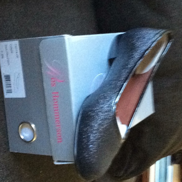 Shoes - Picture 1 of 1